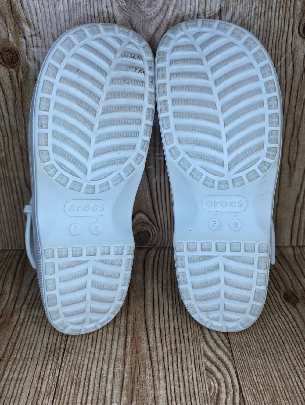 Women's Mary Jane Crocs Size 9 - Picture 6 of 7